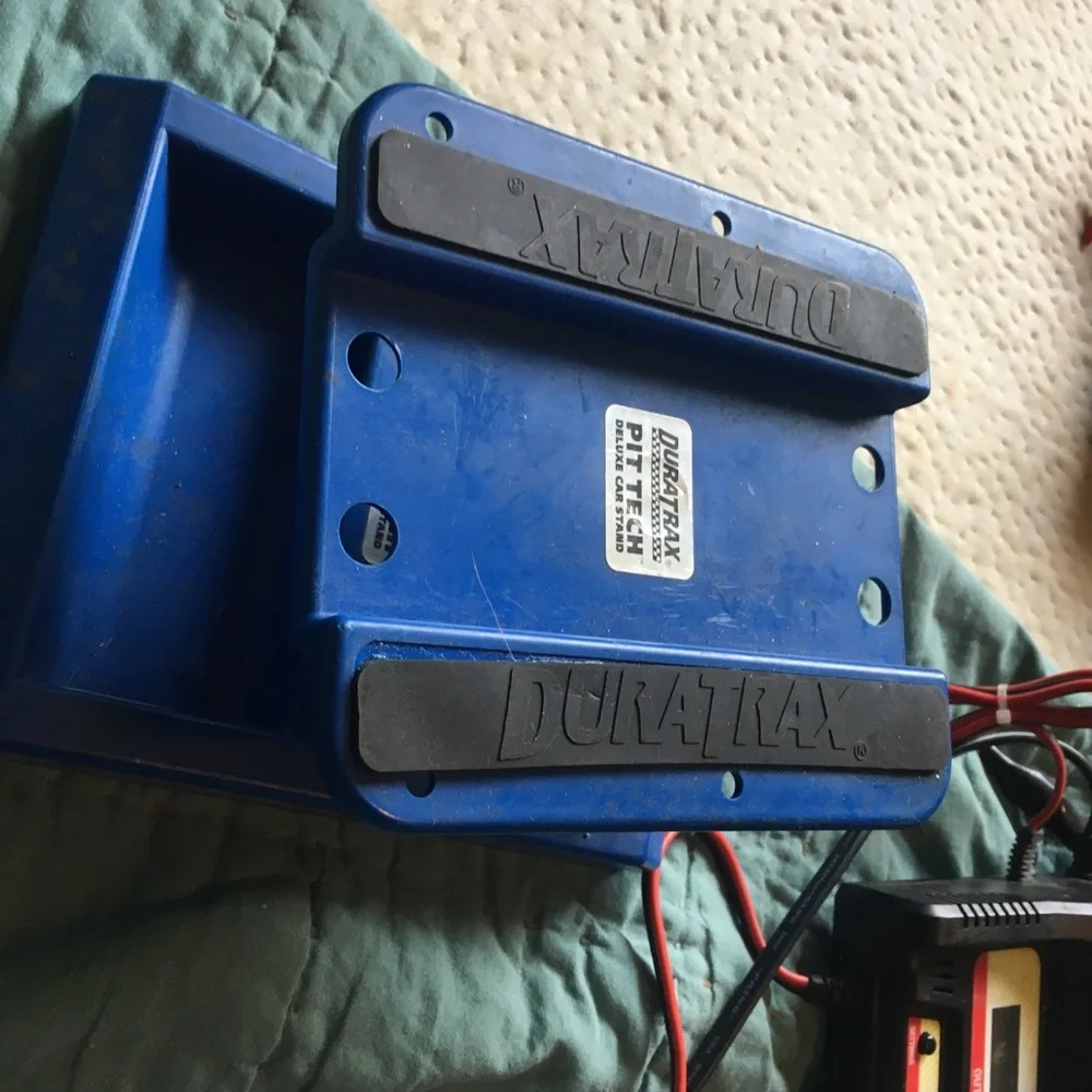 Duratrax Onyx 240 AC/DC Dual Charger w/LCD